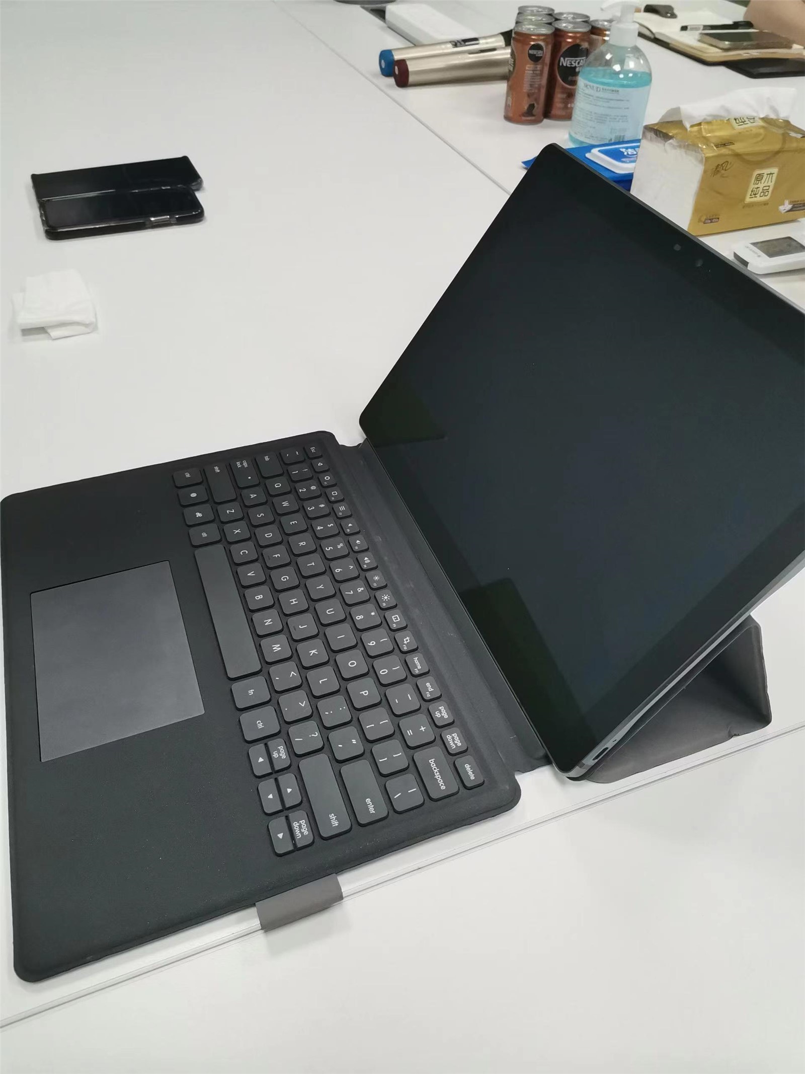 Magnetic connector integrated solution