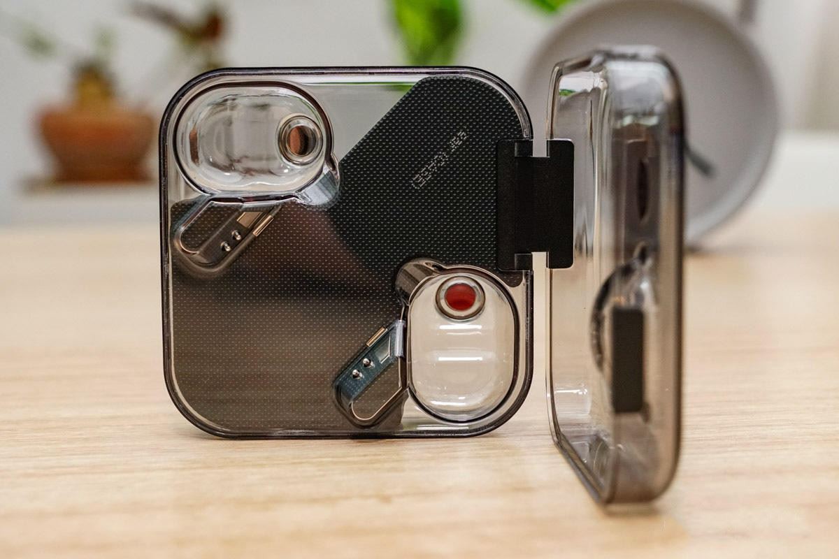 Нотхинг Еар (1) Слушалице Увод